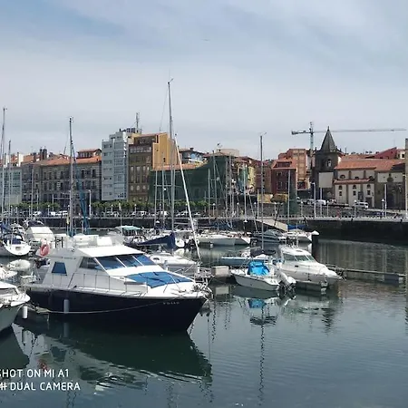 Moderno En El Centro. El Carmen Wifi Gijón