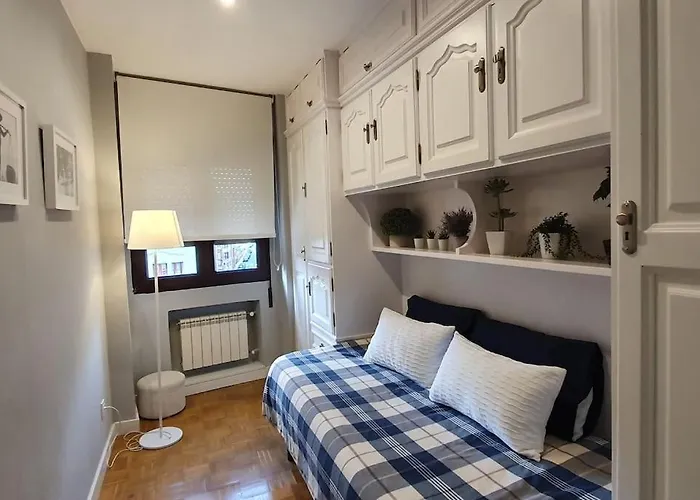 Moderno En El Centro. El Carmen Wifi גיחון