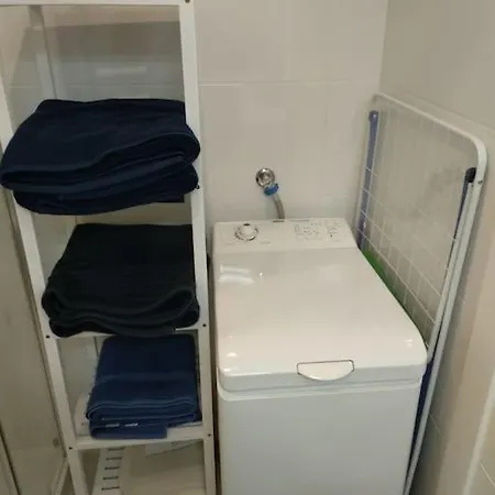 Moderno En El Centro. El Carmen Wifi * גיחון