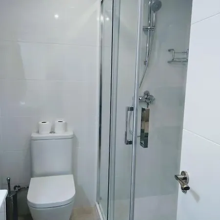 Moderno En El Centro. El Carmen Wifi גיחון