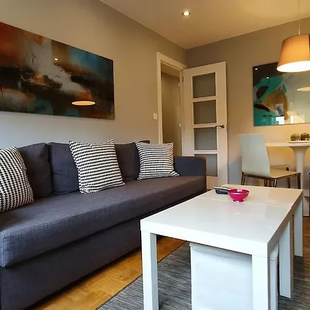 Moderno En El Centro. El Carmen Wifi דירה *